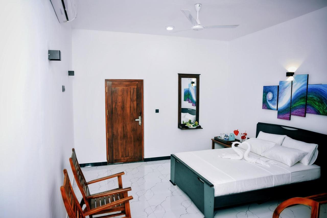Aurum Boutique Hotel Негомбо Екстериор снимка